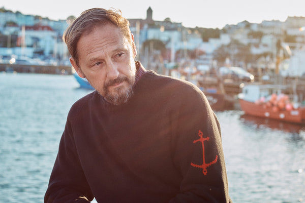 Crewneck Raglan Cotton Jumper In Black