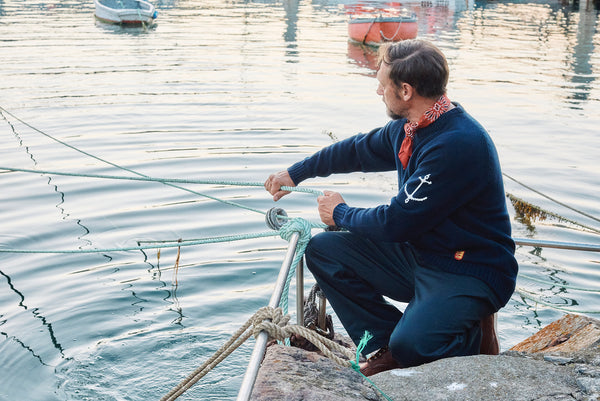 Crewneck Raglan Cotton Jumper In Navy